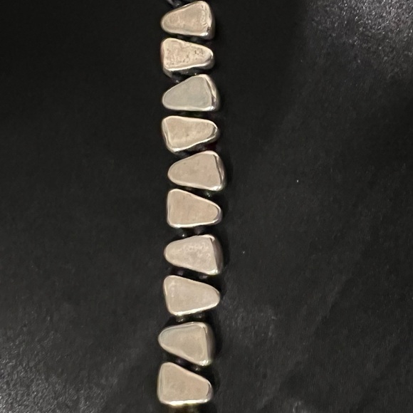 Uno de 50 Geometric Silver Bracelet | Modern Artisan Designer Jewelry - Picture 2 of 3